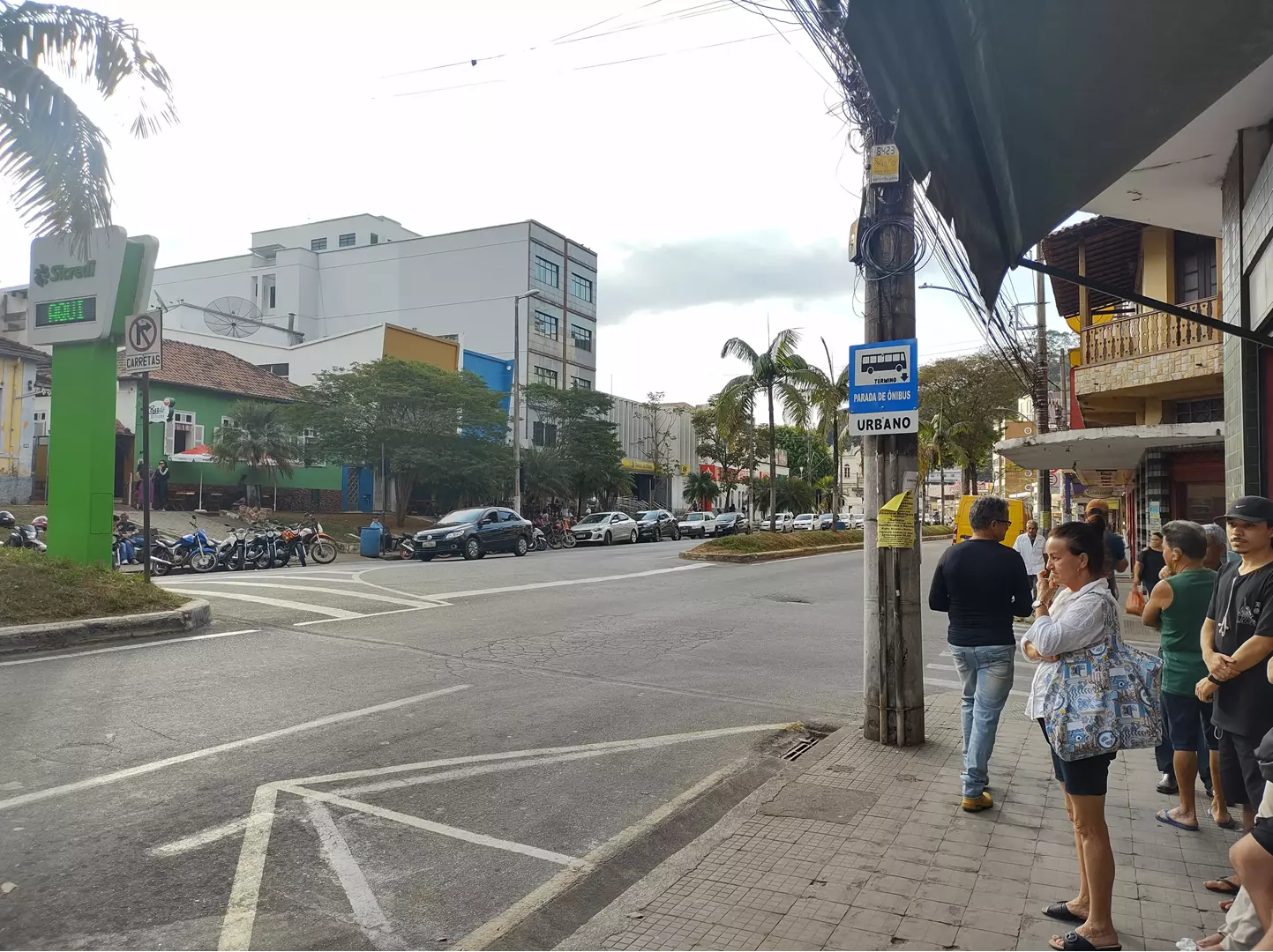 Pontos de ônibus do shopping e do Colégio São José sofrem alterações